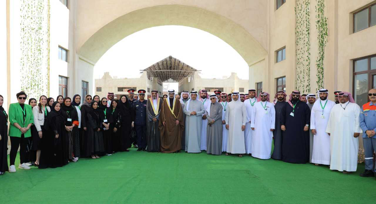 بالتعاون مع الموارد البشرية بوزارة الداخلية وتستمر يومين ... سمو محافظ الجنوبية يفتتح فعالية (الجنوبية الخضراء)<